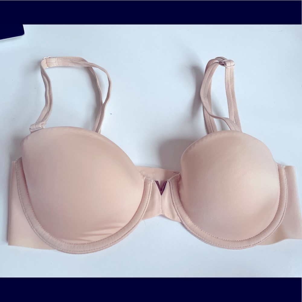 Victoria’s Secret strapless bra nude 32B